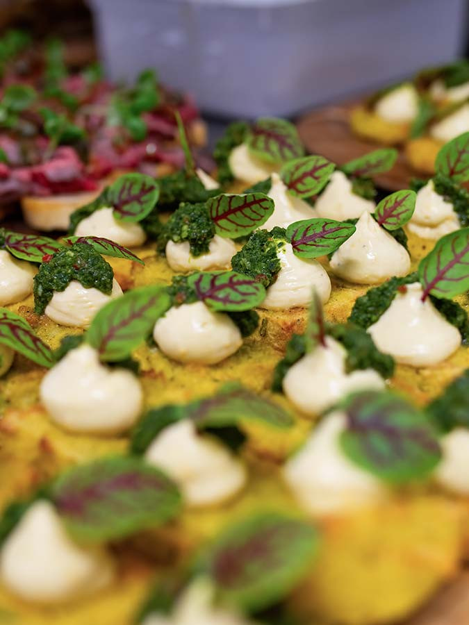 brioche bruchettas with mint and goats cheese