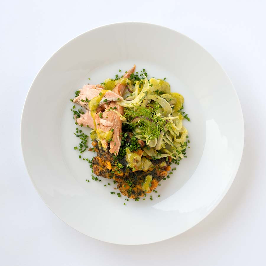salmon with sweetcorn cakes and fennel salad